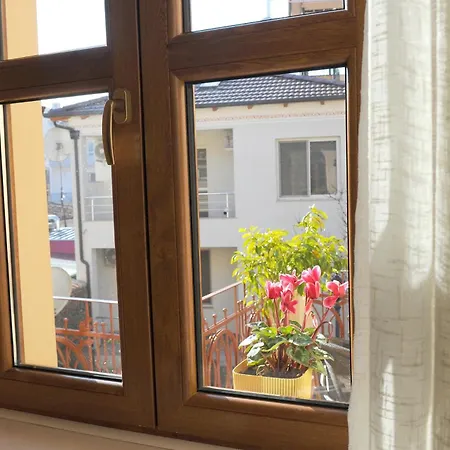 Art Gjuhadol Bed & Breakfast *